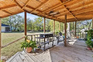 1216 Wesley St, Greenville, TX 75401 - Photo 16