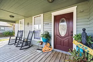 1216 Wesley St, Greenville, TX 75401 - Photo 4