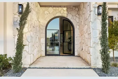 702 Mockingbird Lane, Coppell, TX 75019 - Photo 2