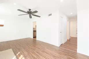 4618 San Jacinto St, Dallas, TX 75204 - Photo 2