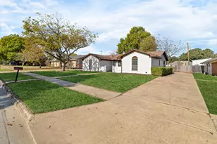 8348 Hillside Dr, Frisco, TX 75033 - Photo 2