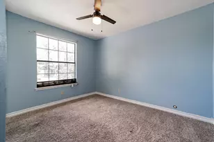 2671 Clayton Oaks Dr, Dallas, TX 75227 - Photo 24