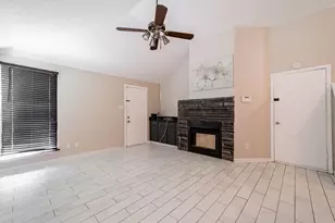 2671 Clayton Oaks Dr, Dallas, TX 75227 - Photo 18