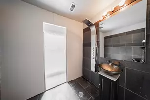 2671 Clayton Oaks Dr, Dallas, TX 75227 - Photo 28