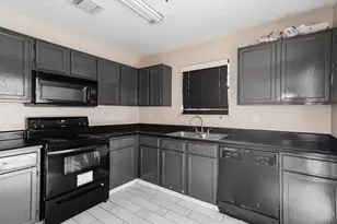 2671 Clayton Oaks Dr, Dallas, TX 75227 - Photo 14