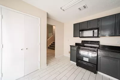 2671 Clayton Oaks Drive, Dallas, TX 75227 - Photo 16