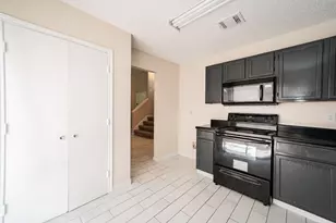 2671 Clayton Oaks Dr, Dallas, TX 75227 - Photo 16