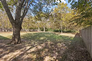 2239 E Tuck St, Sherman, TX 75090 - Photo 24