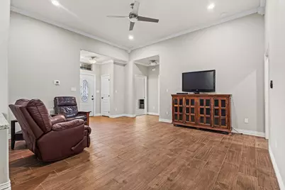 2239 E Tuck Street, Sherman, TX 75090 - Photo 10