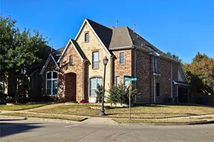 2294 Fox Crossing Ln, Frisco, TX 75036 - Photo 2