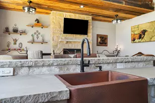 904 S Brazos St, Weatherford, TX 76086 - Photo 8