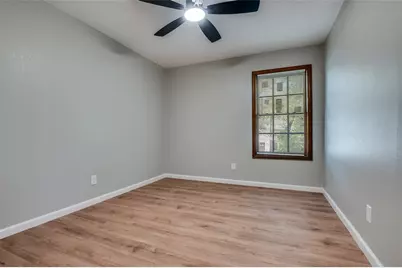 109 S Central Avenue, Waxahachie, TX 75165 - Photo 18