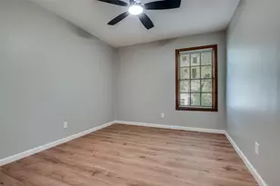 109 S Central Ave, Waxahachie, TX 75165 - Photo 18