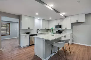 109 S Central Ave, Waxahachie, TX 75165 - Photo 8