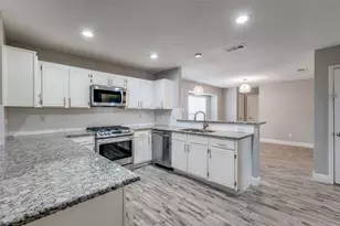 2702 Skyview Dr, Corinth, TX 76210 - Photo 6