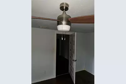 1609 Spring Avenue, Carrollton, TX 75006 - Photo 24