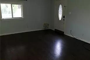 1609 Spring Ave, Carrollton, TX 75006 - Photo 4