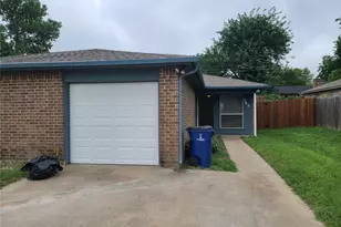 343 Spring Branch Ln, Kennedale, TX 76060 - Photo 2