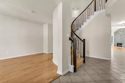 528 Lake Point Drive, Little Elm, TX 75068 - Photo 2