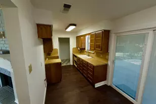 301 E Milas Ln, Glenn Heights, TX 75154 - Photo 4