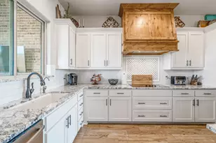 1077 Eagles Blf Dr, Weatherford, TX 76087 - Photo 14