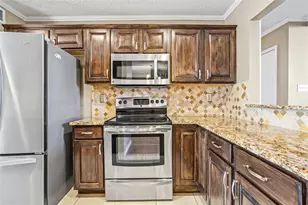 416 Sims Dr, Cedar Hill, TX 75104 - Photo 8