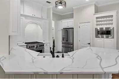 1007 Bentwater Parkway, Granbury, TX 76049 - Photo 12