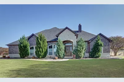 1007 Bentwater Parkway, Granbury, TX 76049 - Photo 1