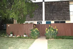 2702 Douglas Ave, Dallas, TX 75219 - Photo 2