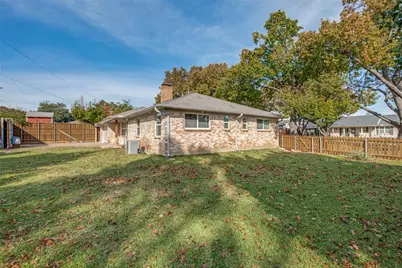 10430 Vistadale Drive, Dallas, TX 75238 - Photo 12