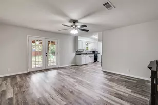 1711 Marlene Dr, Euless, TX 76040 - Photo 2