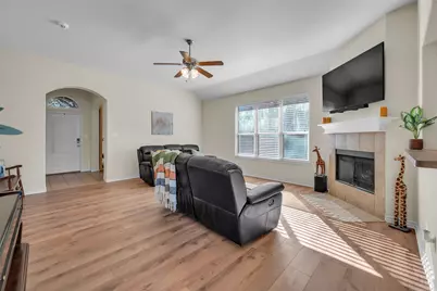 4328 Twinleaf Drive, Fort Worth, TX 76036 - Photo 4