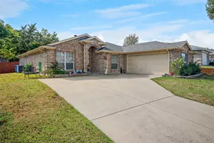 8210 Champion Dr, Rowlett, TX 75089 - Photo 2