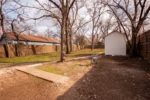 628 S Westmoreland Rd, Dallas, TX 75211 - Photo 16