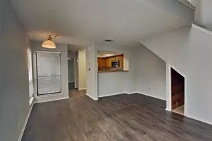 2309 Balsam Dr, Arlington, TX 76006 - Photo 4