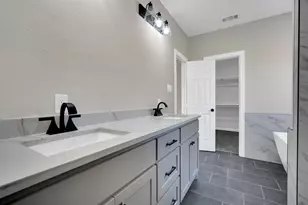 401 Poplar St, Italy, TX 76651 - Photo 22