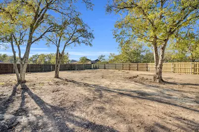401 Poplar Street, Italy, TX 76651 - Photo 4