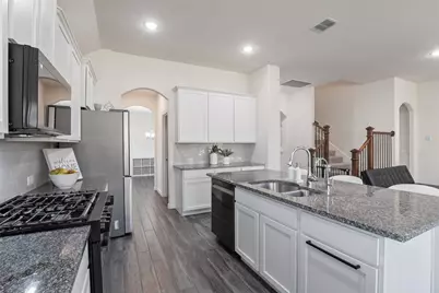 1413 Lake Grove Drive, Little Elm, TX 75068 - Photo 8