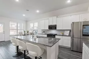 1413 Lake Grove Dr, Little Elm, TX 75068 - Photo 4