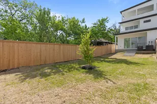 1849 Pollard St, Dallas, TX 75208 - Photo 10