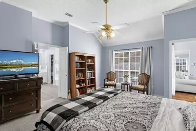 2012 Valley Falls Avenue, Mesquite, TX 75181 - Photo 14