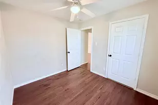 1402 S Montgomery St, Sherman, TX 75090 - Photo 6