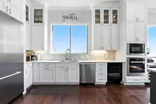 101 Decker Dr, Irving, TX 75062 - Photo 12