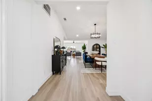 2516 Sunridge Rd, Carrollton, TX 75006 - Photo 4