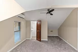 715 S Barnett Ave, Dallas, TX 75211 - Photo 30