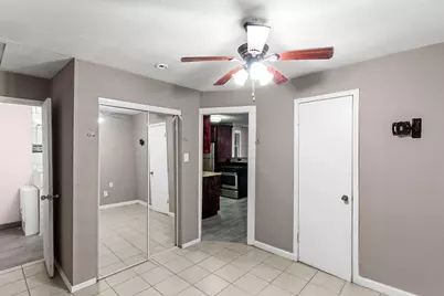 715 S Barnett Avenue, Dallas, TX 75211 - Photo 36