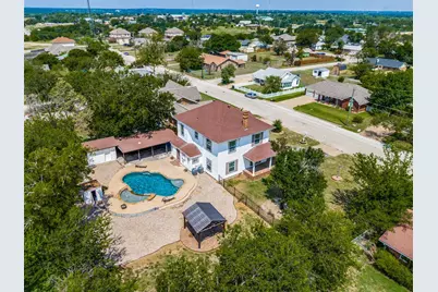 1211 Cherokee Street, Weatherford, TX 76086 - Photo 2