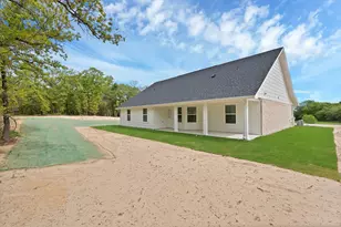 128 Sedona Crk Ct, Poolville, TX 76487 - Photo 22