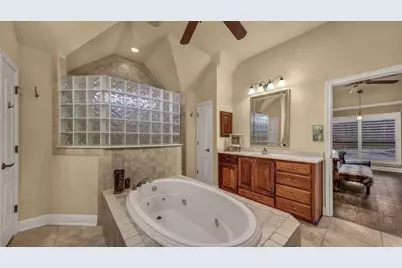 2102 Clear Creek Drive, Weatherford, TX 76087 - Photo 20