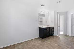 9225 Benevolent Ct, Providence Village, TX 76227 - Photo 20